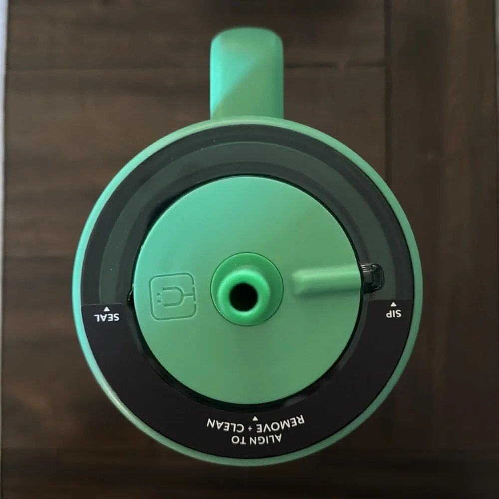 BruMate 40oz Era in Electric Green an Anthropologie exclusive! New!!